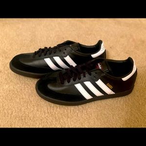 Adidas Sambas-women’s 8.5